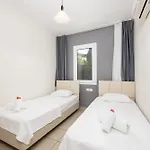 מלון Safak Oasis