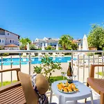Safak Oasis *