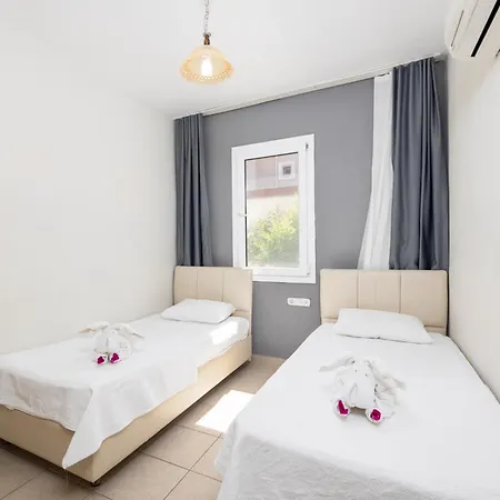 Safak Oasis Hotel